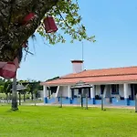 בית חווה Monte Do Lago, *