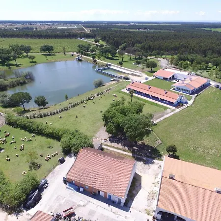 Farm stay Monte Do Lago,