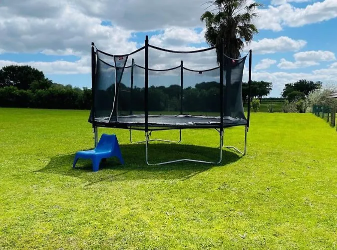 Monte Do Lago, Farma *